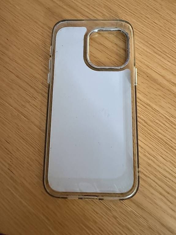 Cover & Protezioni schermo: Coque iPhone 14 Pro Max – Usato da Payerne venduto da Babinou 1