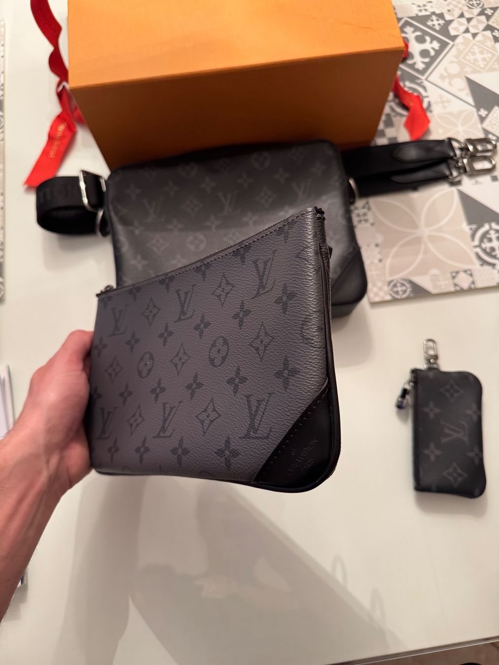 Louis Vuitton Borse: Louis Vuitton Trio Messenger – Nuovo (secondo la descrizione) da Bonvillars venduto da sachakv 6