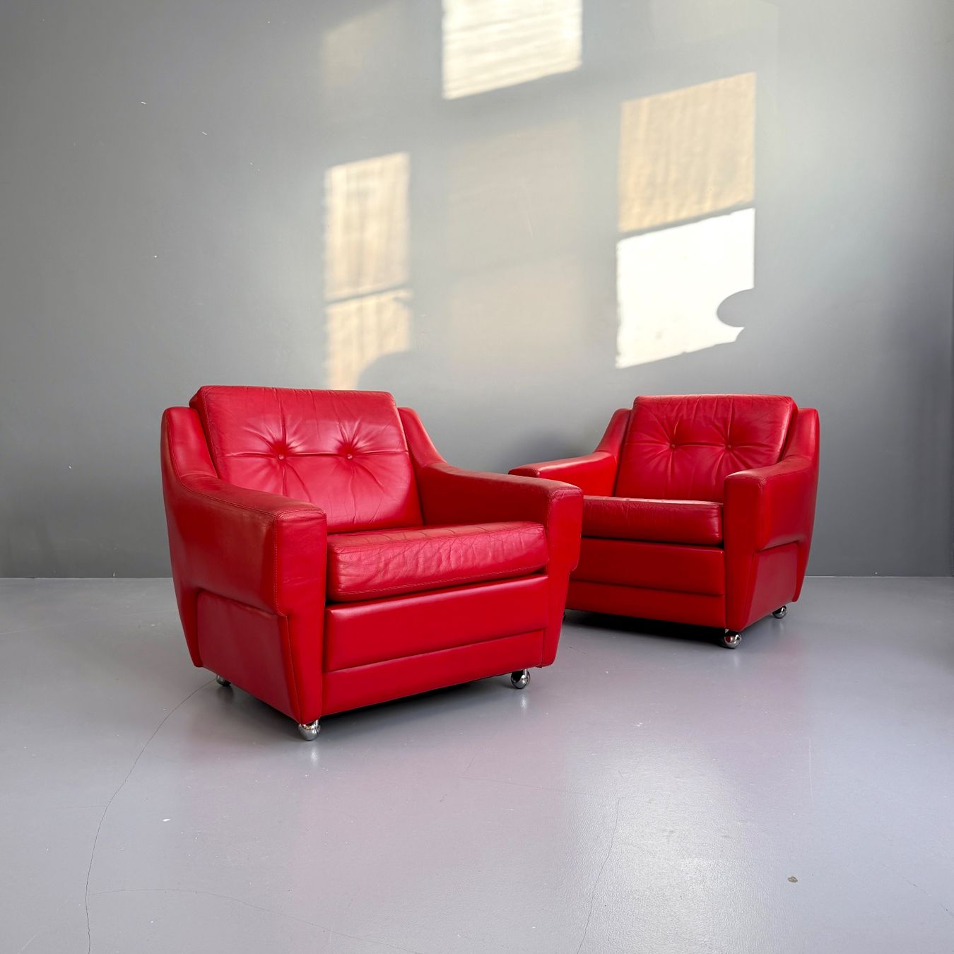 Sessel: Rollende Vintage Leder Sessel – Gebraucht aus Uetikon am See von StudioVintage