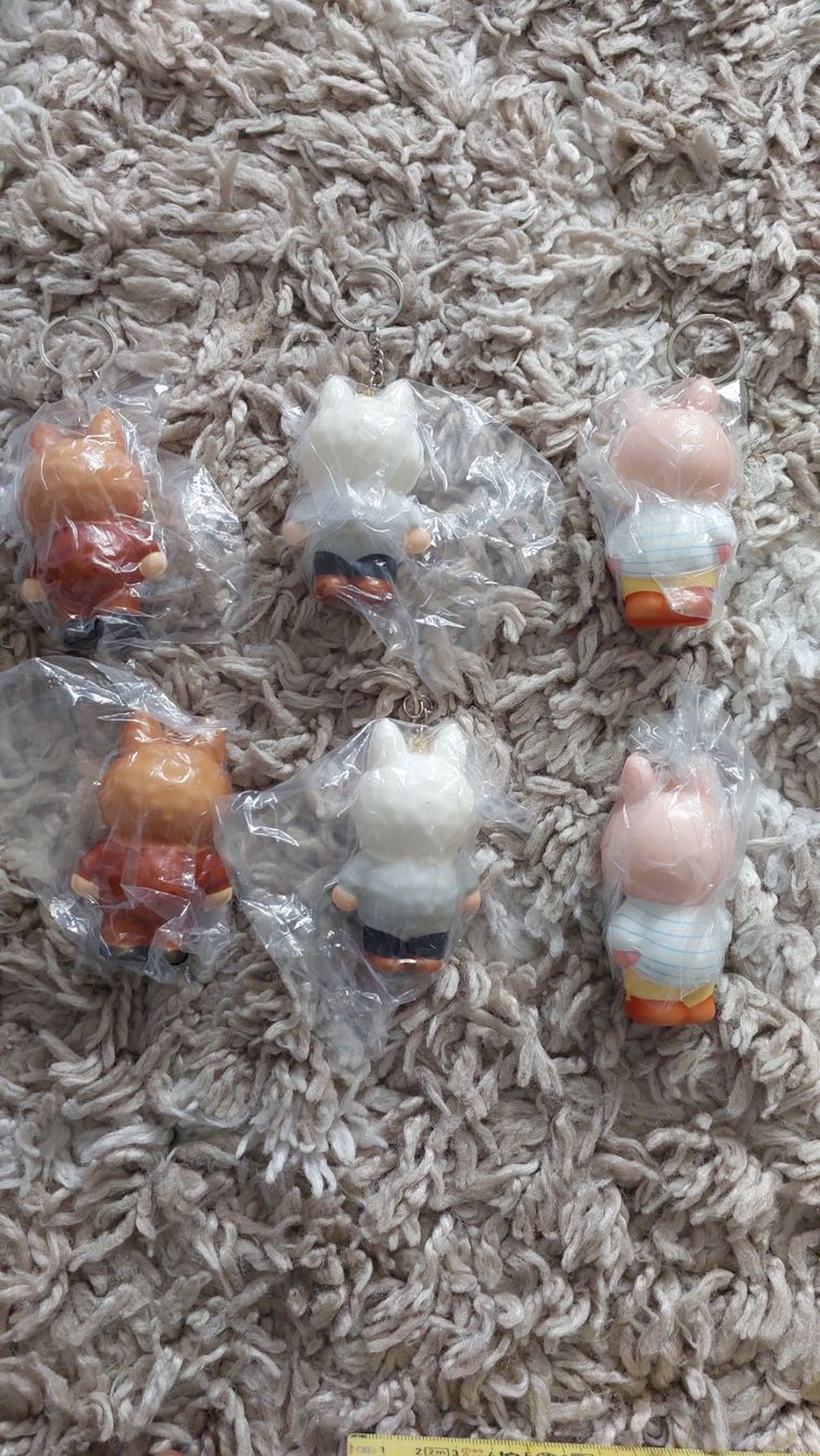 Rimorchi: Diverse niedliche Labubu Squishy Anhänger – Nuovo e nell'imballaggio originale da Hittnau venduto da Razorback_1971 1