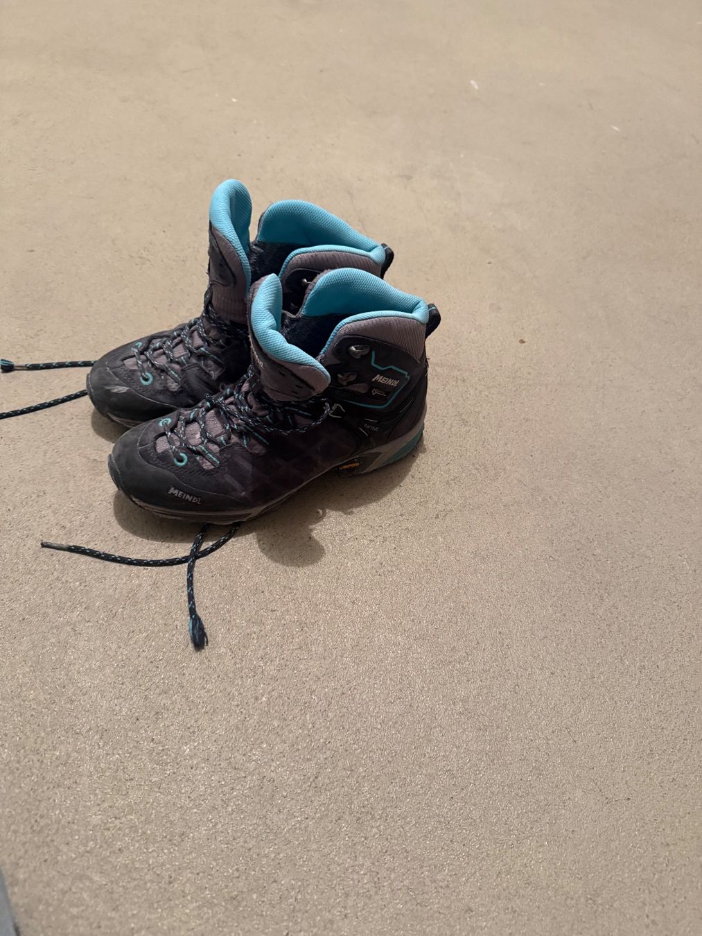 Chaussures garçon: Wanderschuhe – D'occasion à Affoltern am Albis par mir_dqk5 1