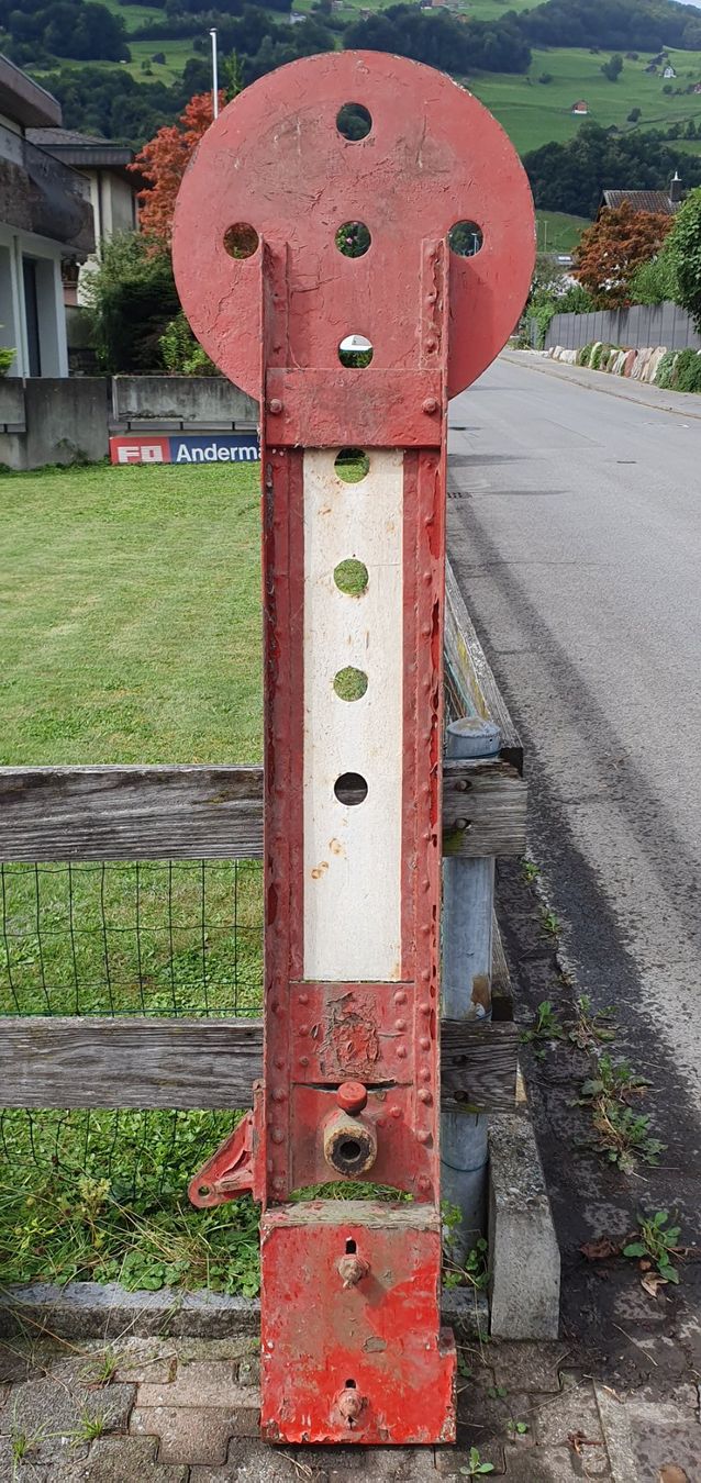 SBB/CFF/FFS Modelleisenbahnen: Semaphor Flügel der SBB, kurze Variante – Gebraucht aus Flums von Cooker