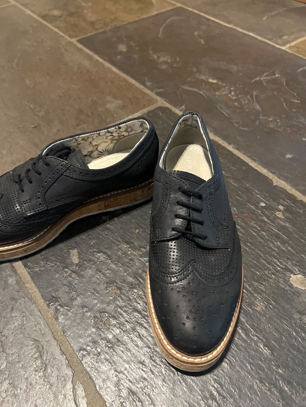 Scarpe da donna: Brogues / Anzugsschuhe / Business – Usato da Weisslingen venduto da lorrue 1