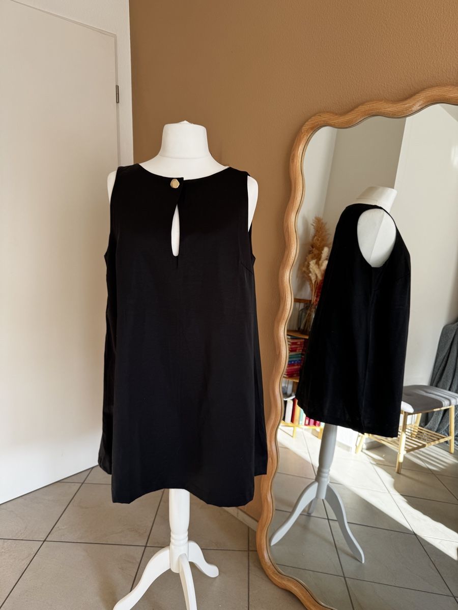 H&M Tuniche: Tunika schwarz, Grösse XL – Nuovo (secondo la descrizione) da Muttenz venduto da einfach-schoen