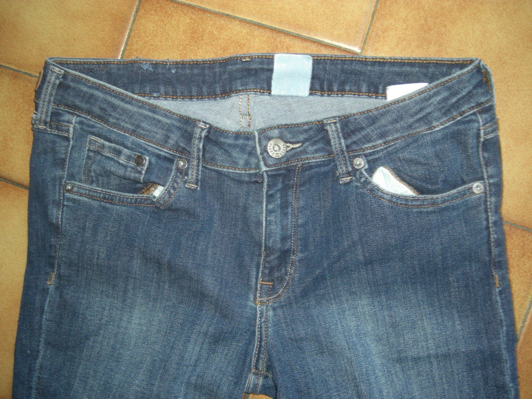 Pantaloni: pantalon SKINNY Taille  31 /32 – Usato da Veyrier venduto da kimedovapa 2