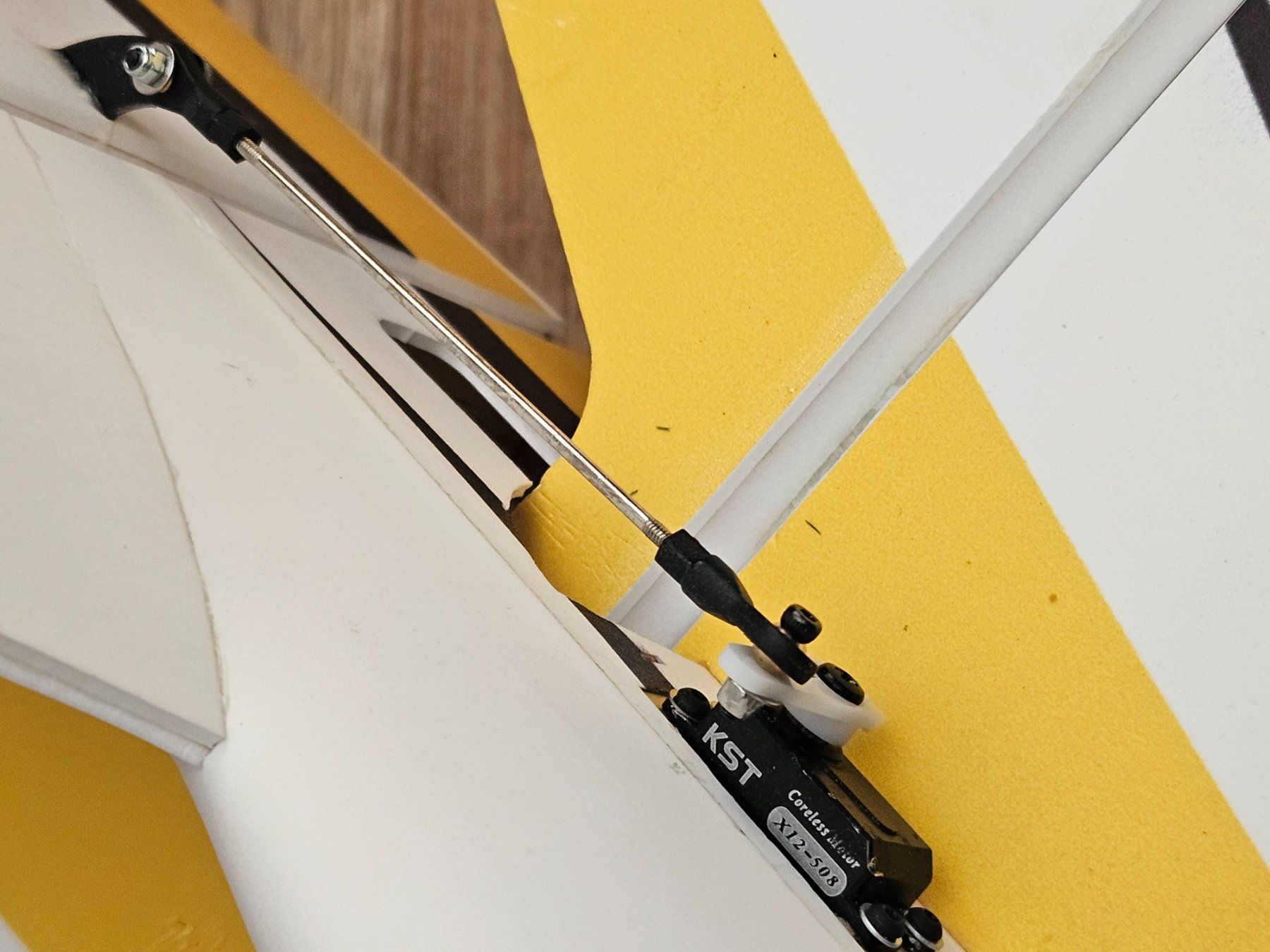 Modellismo RC: Skywing Laser 48 – Usato da Bern venduto da fidirulla 1