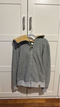 FGrauer Kapuzenpullover mit Reissverschluss Grösse L - neu