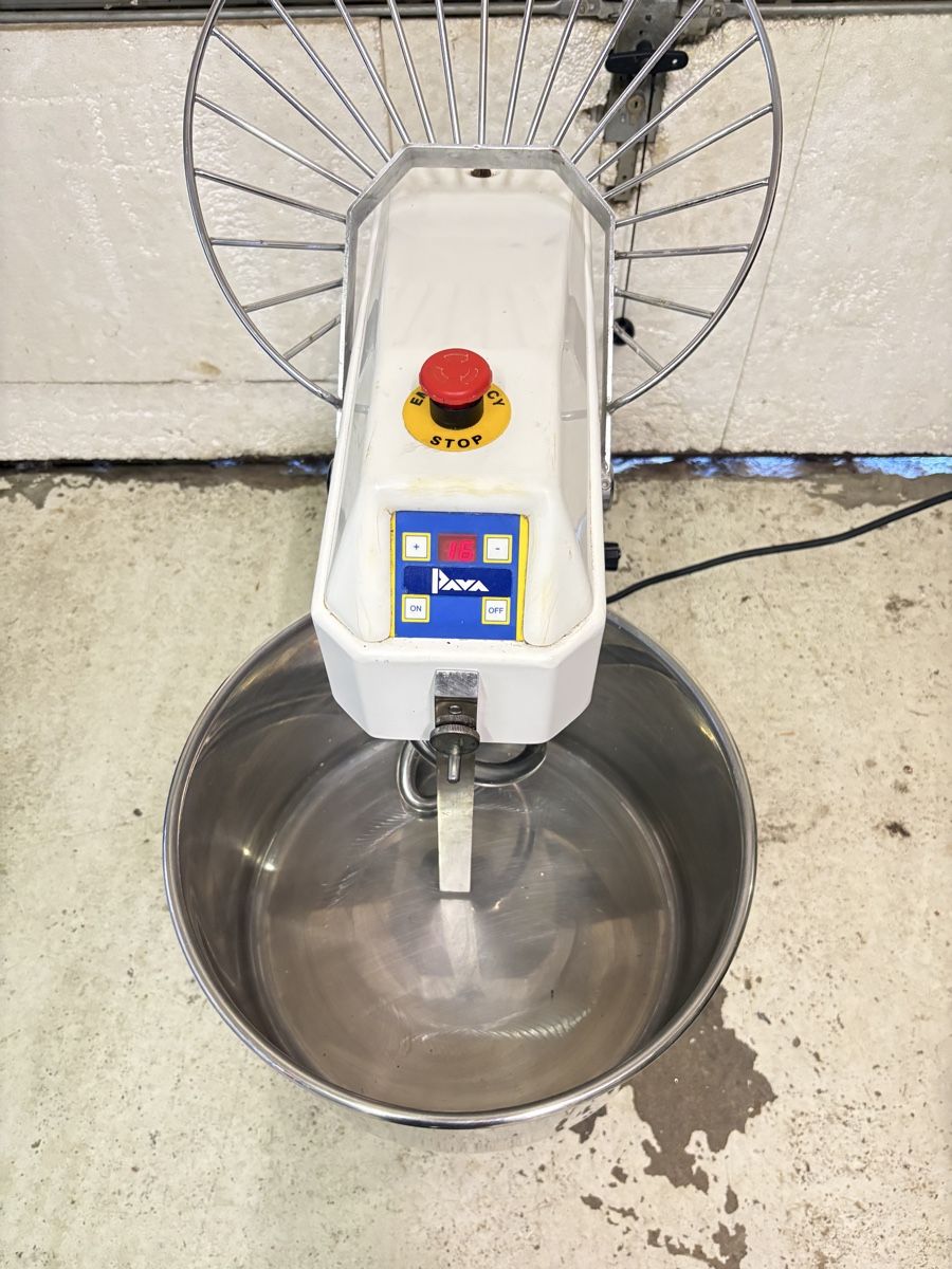Elettrodomestici da cucina: Teigmaschine knettmaschine – Usato da Buchs AG venduto da imar82 1