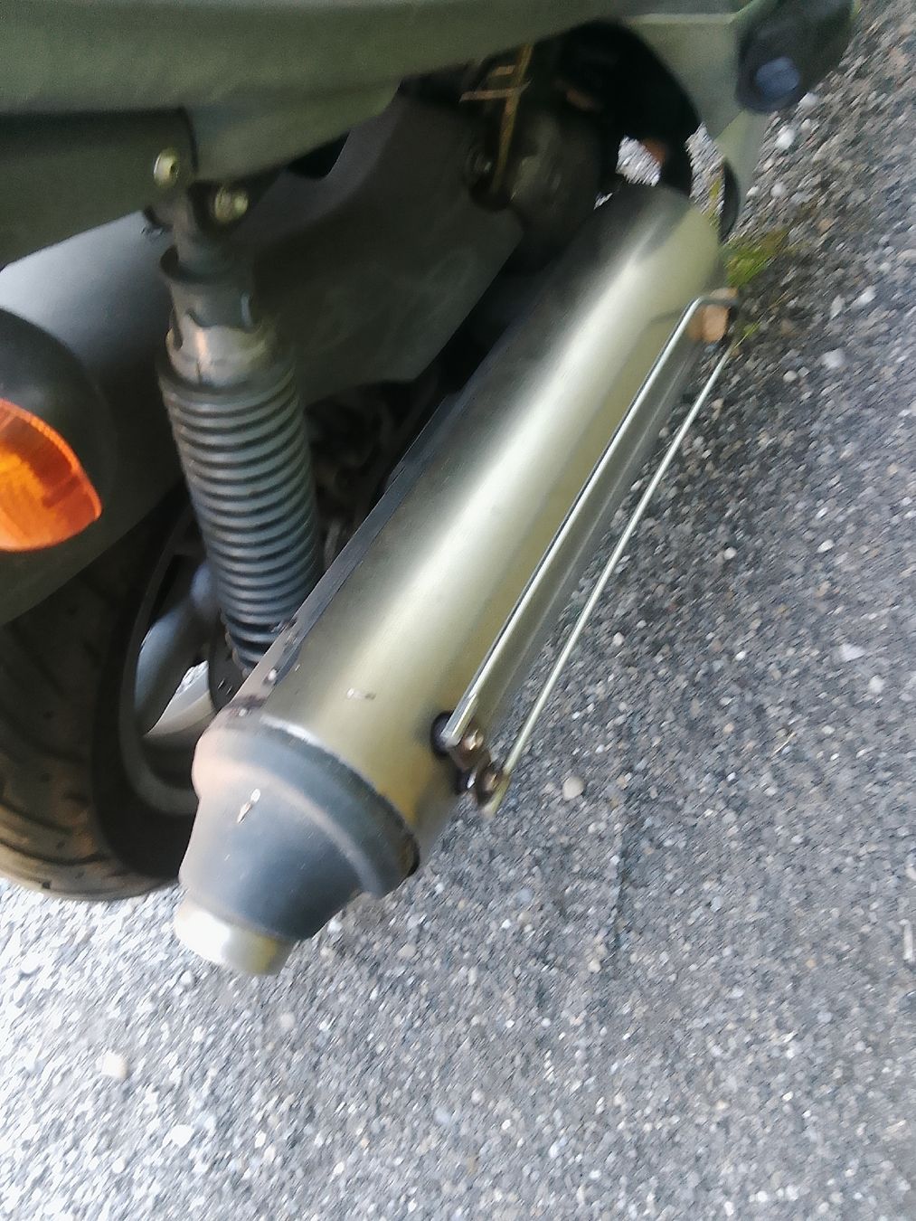 Aprilia Scooters: Aprilia Leonardo 125 – D'occasion à Pfäffikon ZH par milcow 3