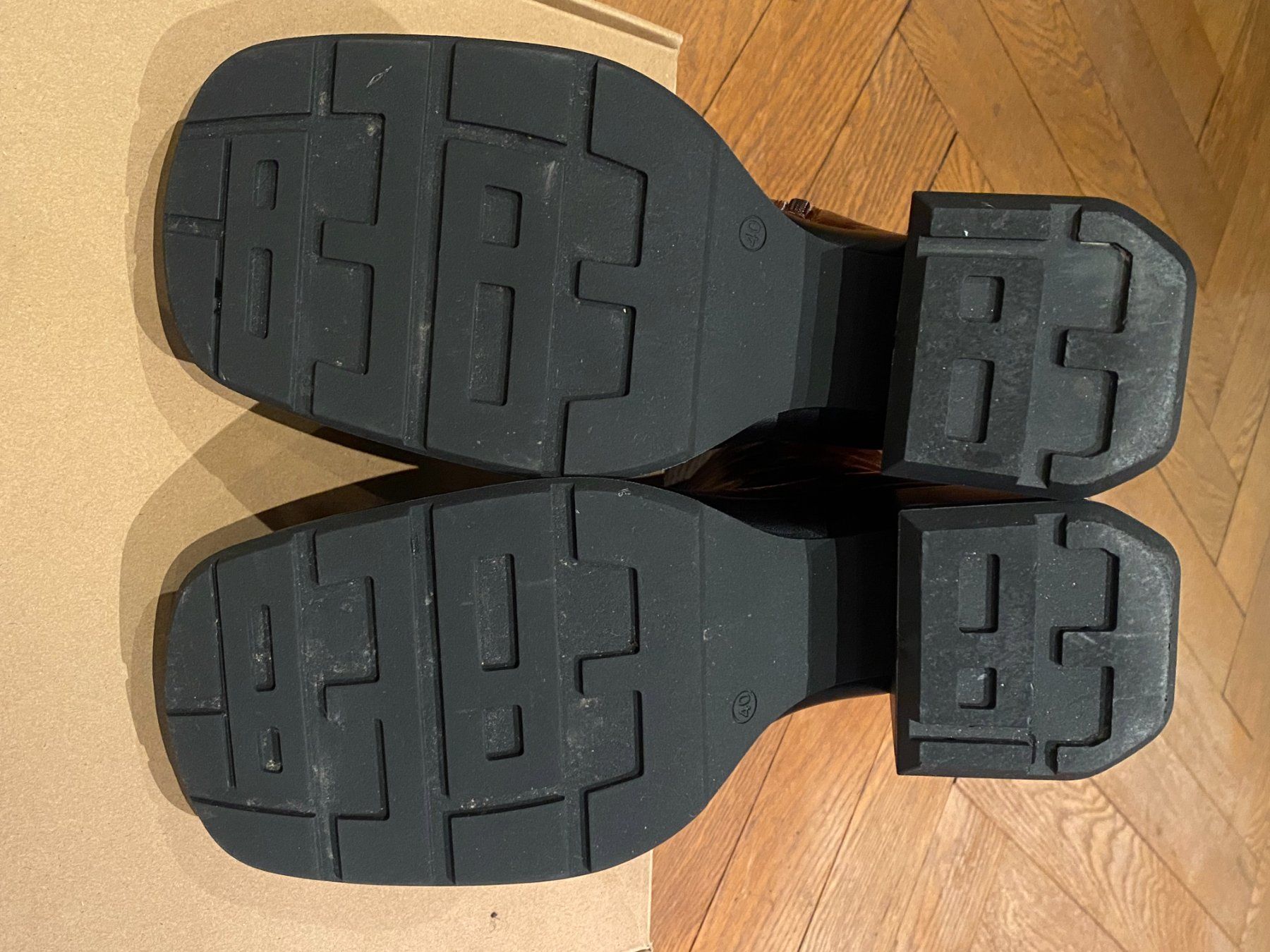Miista Scarpe da donna: Cassia Moka Boots – Nuovo e nell'imballaggio originale da Lausanne venduto da bor_n6bf 5