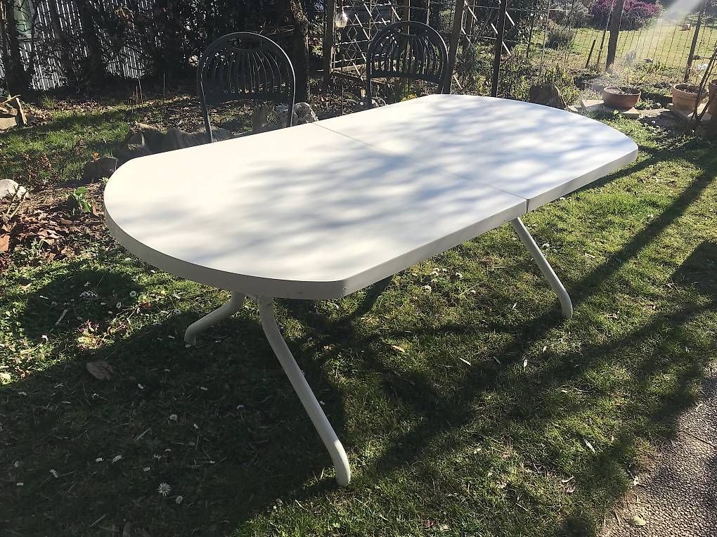 Tables: Tavolo da giardino – D'occasion à novaggio par cam_5stl 1