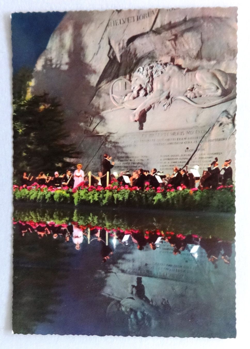 Cartoline postali: Luzern - Löwendenkmal (Serenade) – Usato da Fétigny venduto da Billy2miny
