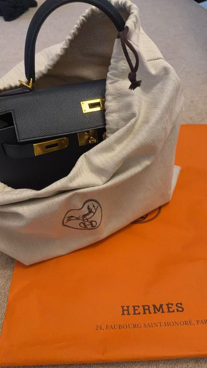 Hermès Taschen für Damen: Hermes Kelly 28 Epsom Bleu Indigo – Gebraucht aus Horw von tuoniluo 1