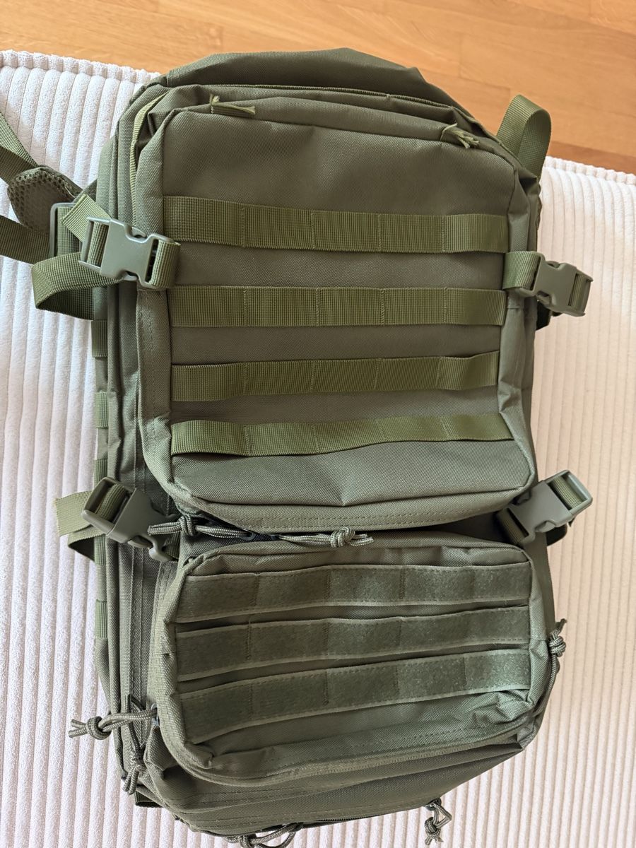 Sacs à dos: Rucksack grün – D'occasion à Bern par thecrow03