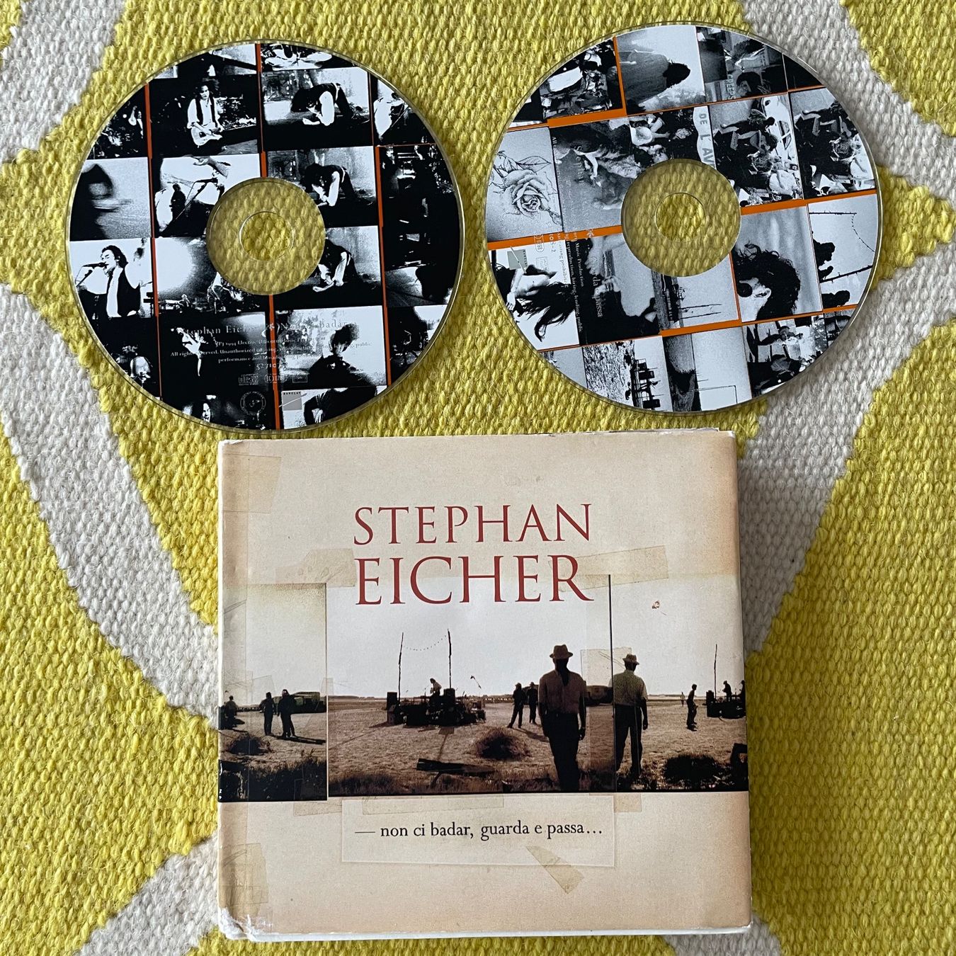 CD: STEPHAN EICHER-2CD NON CI BADAR GUARDA E PASSA (BÜCHLEIN) – Usato da Rorschacherberg venduto da CD-Roli