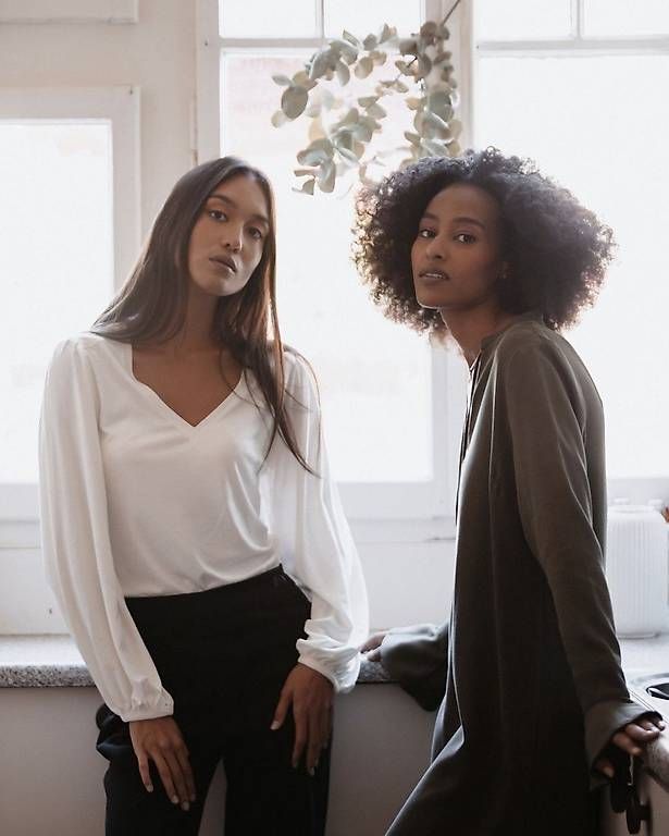 Blusen: Bluse mit Puffärmeln Gr. S Weiss – Gebraucht aus Merlischachen von GlamGarb 1