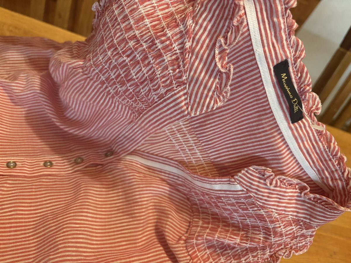 Massimo Dutti T-shirts: T shirt Massimo Dutti taille S – D'occasion à Attalens par Skorpionica 5