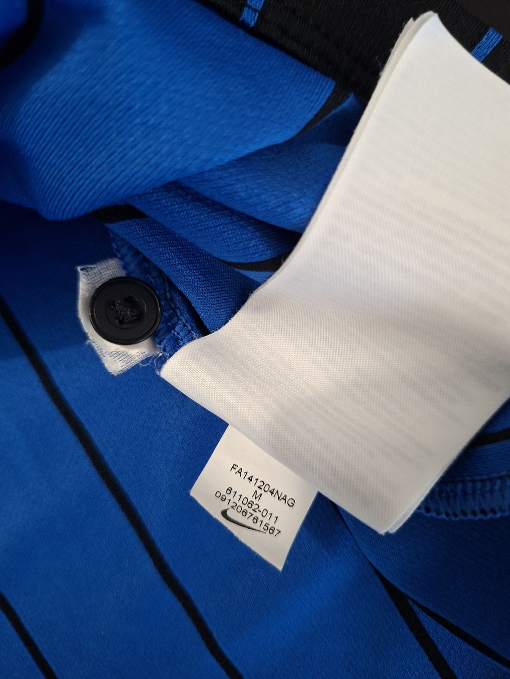 Football Club Internazionale Milano Canottiere & Pantaloni: Original Inter Milan 2014-15 Home Trikot – Usato da St-Léonard venduto da SwissDealsJersey 9