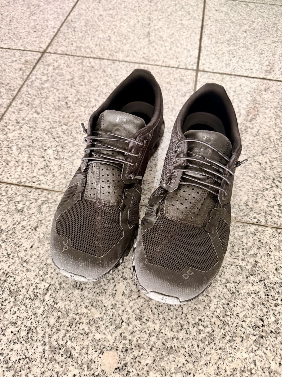 On Scarpe da uomo: ON Schuhe / ON Cloud Black Gr. 42 – Nuovo (secondo la descrizione) da Termen venduto da jentsch81 2