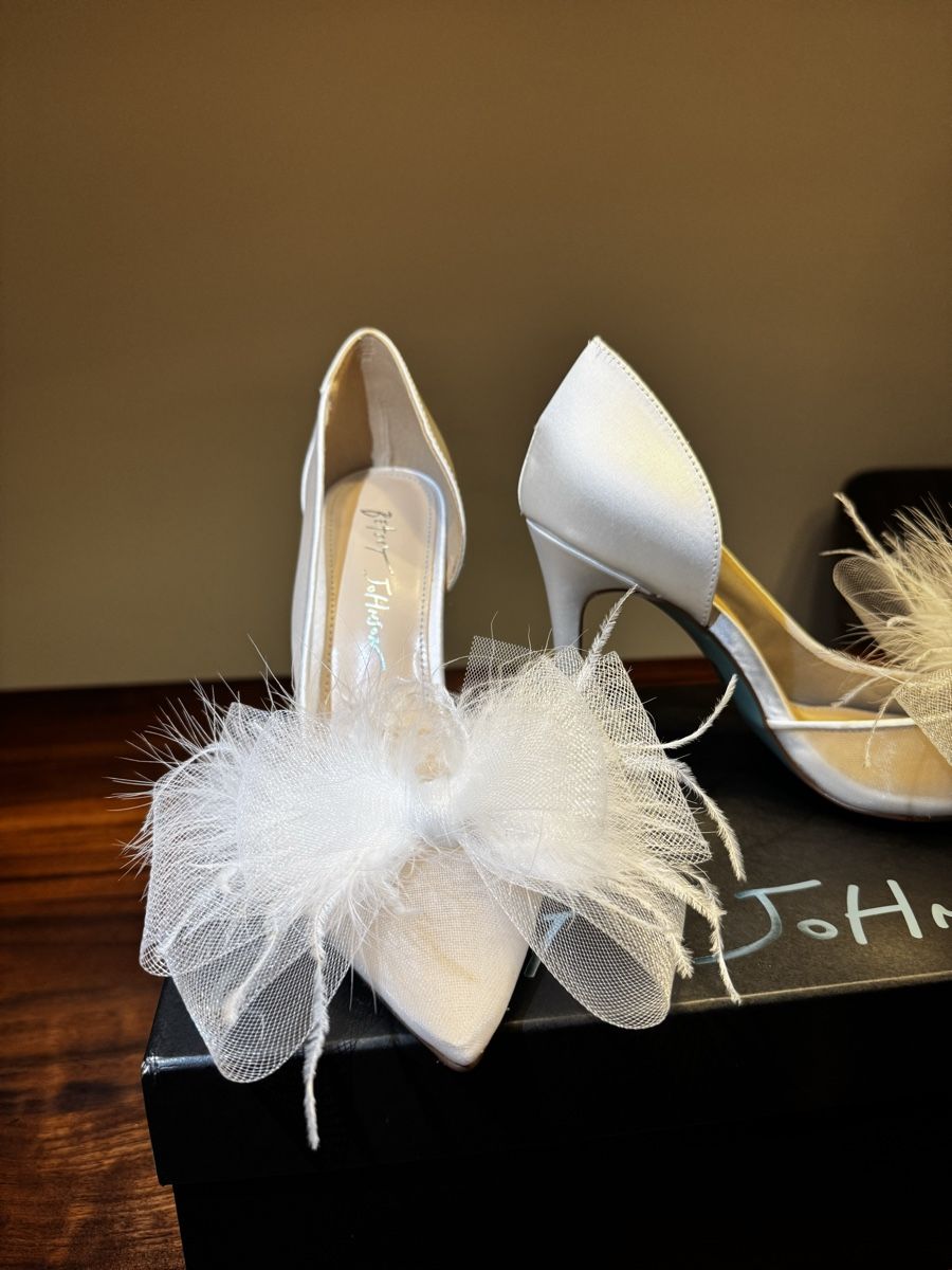 Scarpe da donna: Brautschuhe High Heels, weiss – Nuovo e nell'imballaggio originale da Vaduz venduto da chiara.brtlm 1
