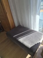 Polsterhocker grau 110x60 cm Metallfüsse guter Zustand