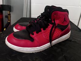 NIKE AIR JORDAN ACCESS GYM RED BLACK - Grösse: 42,5