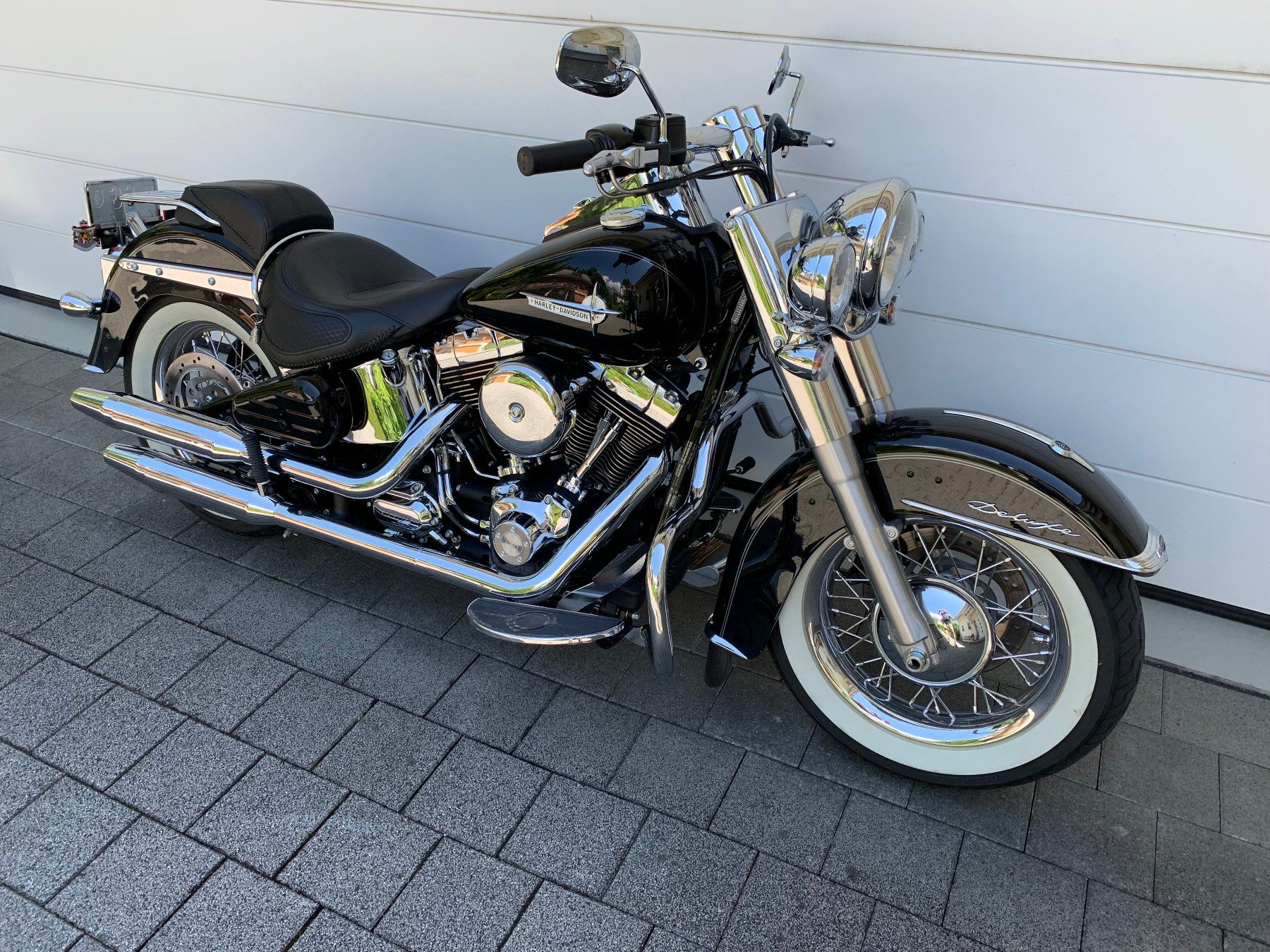 Harley-Davidson Chopper: Harley Davidson FLSTN Heritage Softail Deluxe – Usato da Salez venduto da Der.Rheintaler 1