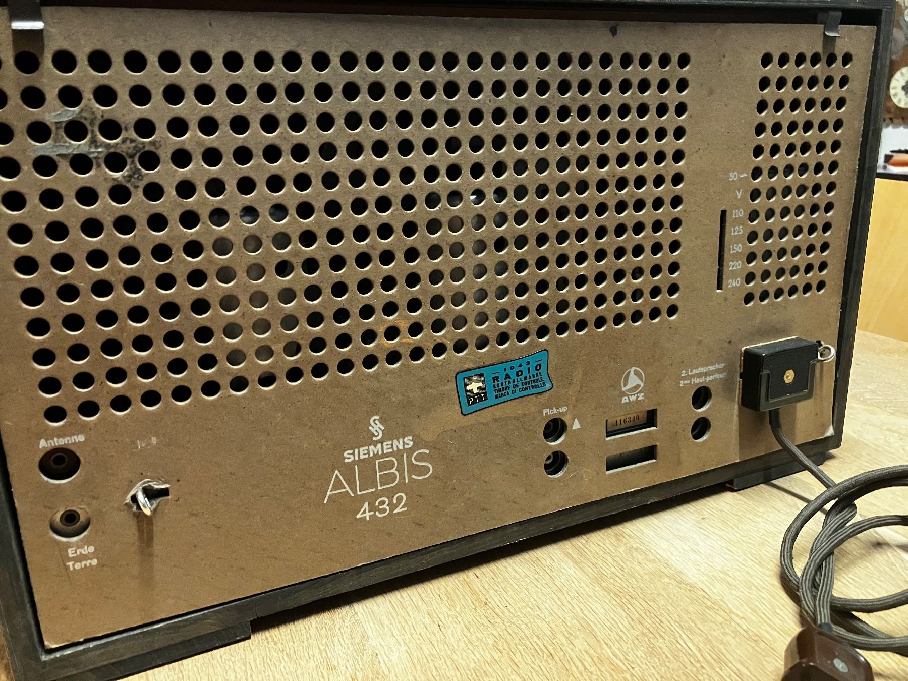 Radios: Radio – Gebraucht aus Zürich von Ideal0 1