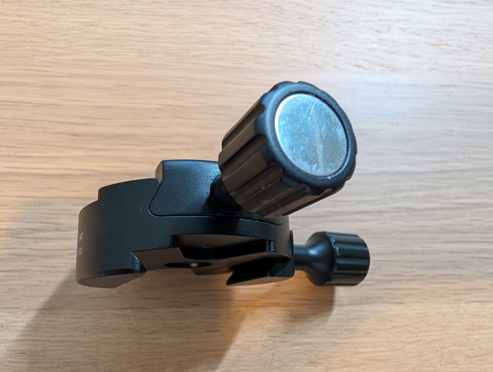 Fotocamera: Arca type double clamps 90 degrees  – Nuovo (secondo la descrizione) da Lausanne venduto da AndreiB 3