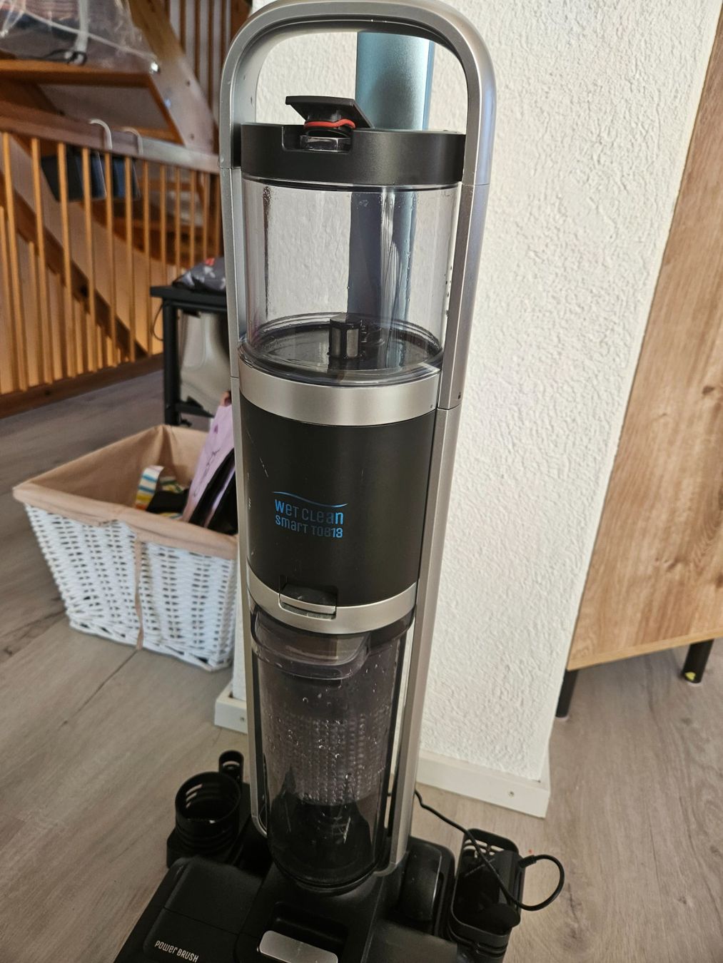 Trisa Staubsauger & Zubehör: Hartbodenreiniger Trisa Aqua Performance – Gebraucht aus Wolhusen von St.fe 1