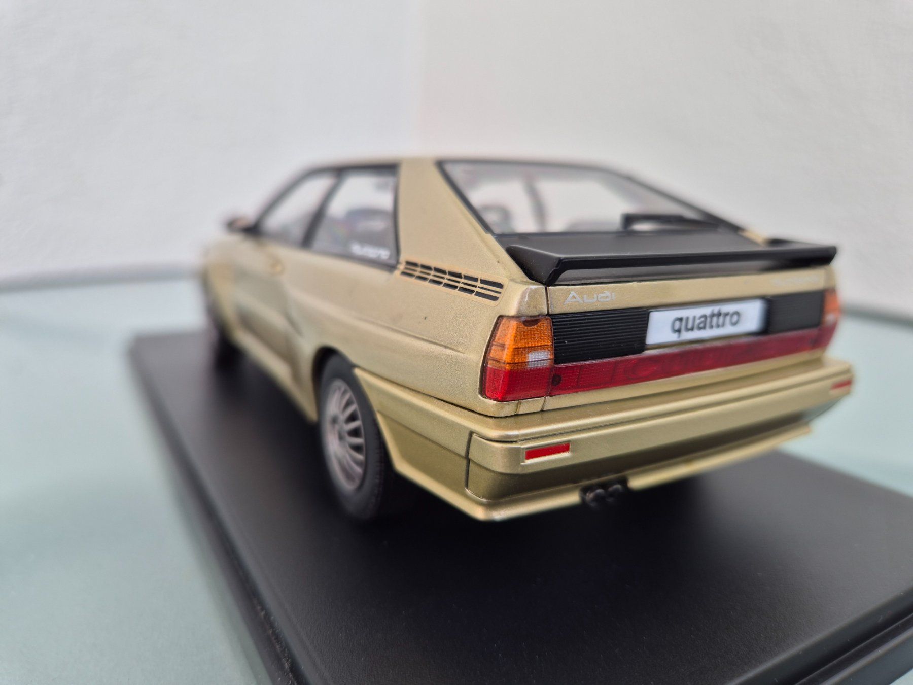 Audi Modellini d'auto: Audi Quattro. 1:24. – Usato da Oberbuchsiten venduto da laffite54 1
