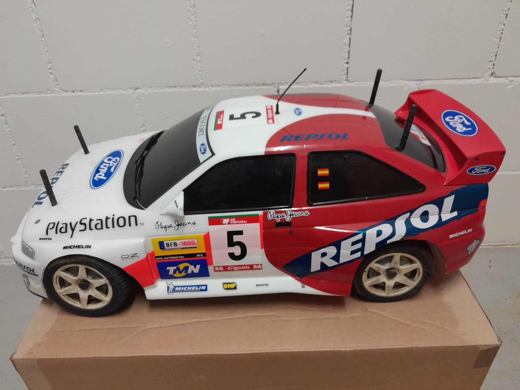 Kyosho RC Modellbau: KYOSHO LANDMAX FORD ESCORT 1:8 – Defekt aus Ebnat-Kappel von MAZUKITURB0 3