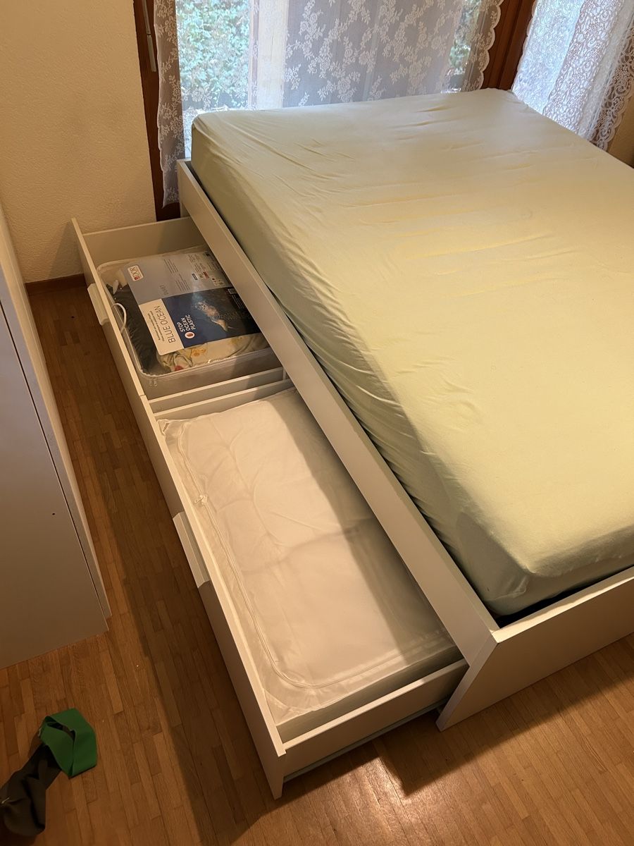 Betten: IKEA Bett mit Schubladen – Gebraucht aus Bern von jonathanconconi 1