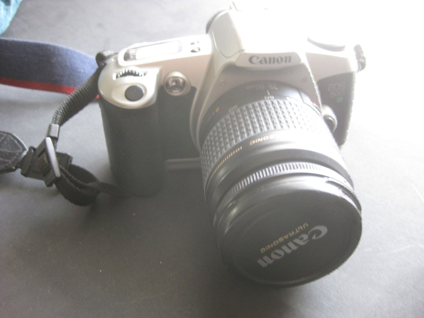 Canon Fotocamera: Canon Spiegelreflexkamera – Usato da Adetswil venduto da sni17 2