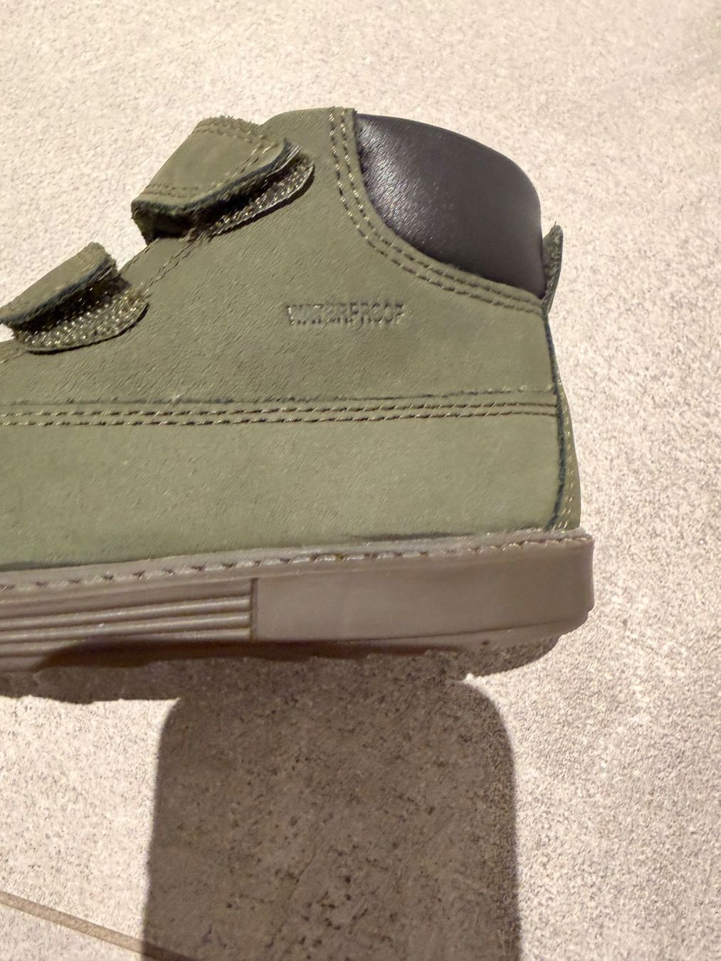Scarpe per ragazzi: Geox Schuhe Gr. 26 - NEU – Nuovo (secondo la descrizione) da Oberwil BL venduto da saoudih 1