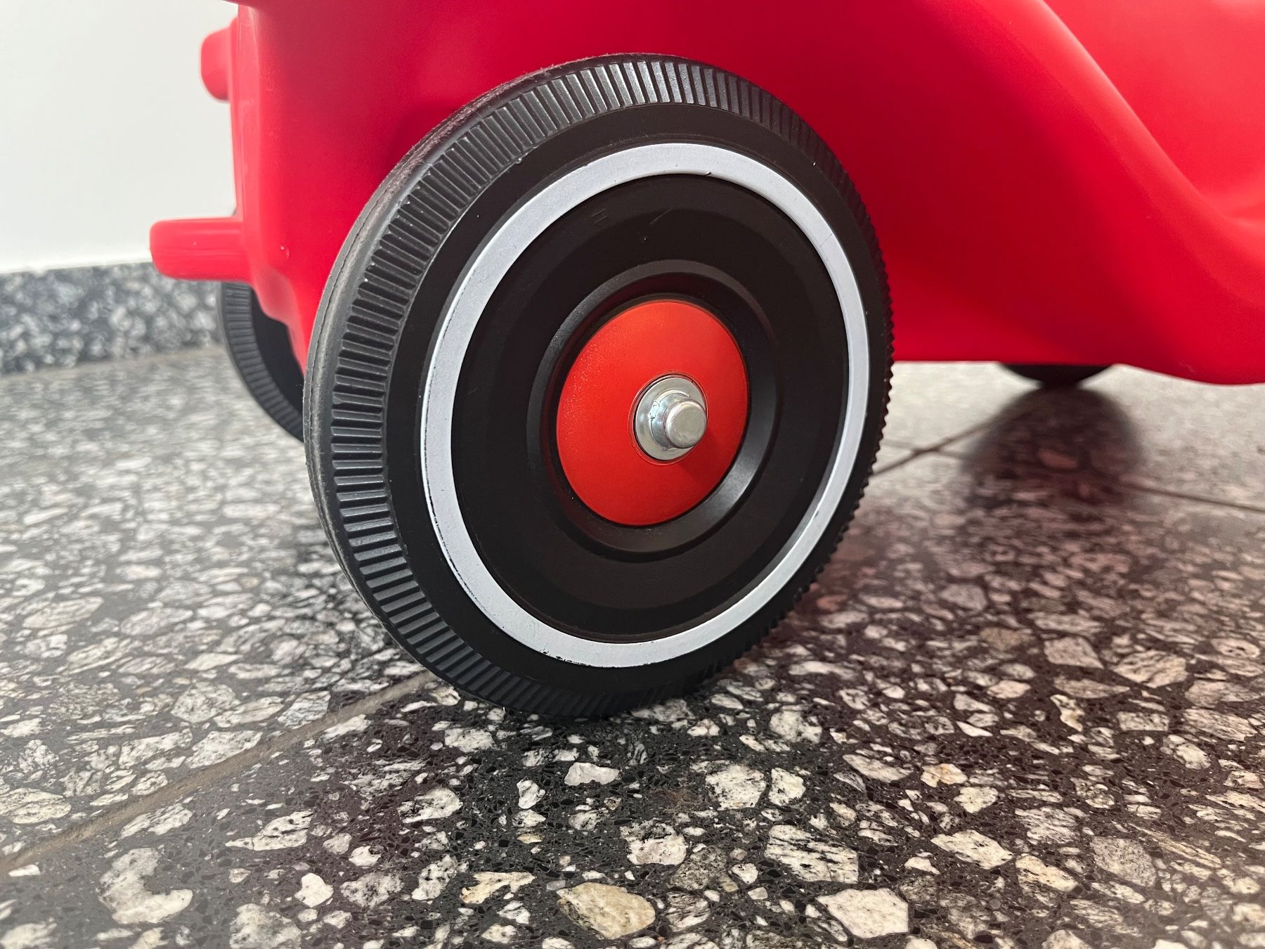 Big Fahrzeuge für Kinder: Bobby Car mit Anhänger – Gebraucht aus Zürich von JiFli 2