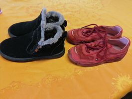 2 paires de chaussures, noir gr 35,bordeau gr 34