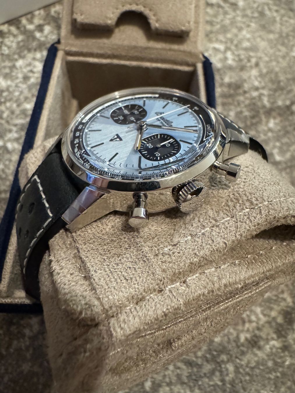 Breitling Uhren: Breitling Top Time Triumph unworn – Neu und originalverpackt aus Zürich von Watchconnaisseur 1