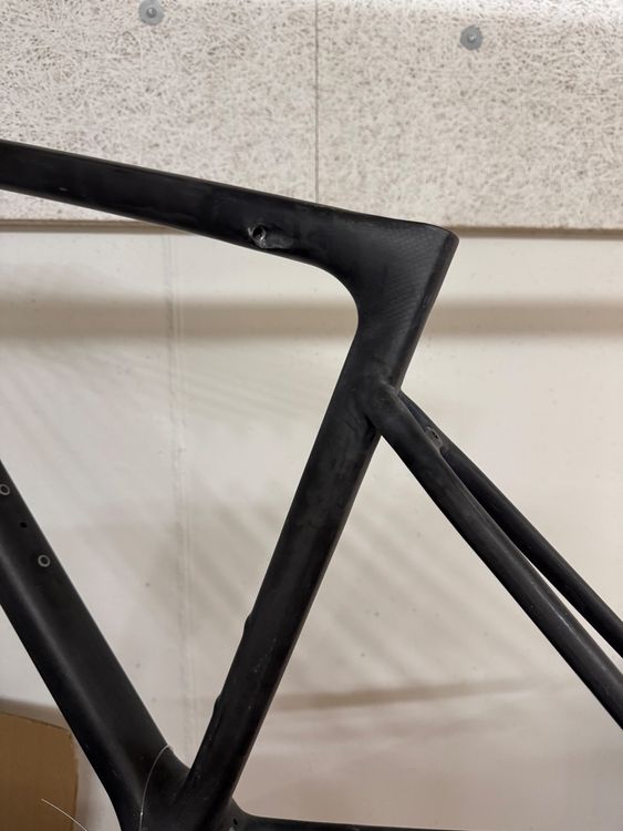 Biciclette: Carbon Road Bike Frame – Rim Brake – Sizes 49, 52, 54 – Nuovo (secondo la descrizione) da Altdorf UR venduto da Vince.cc 2