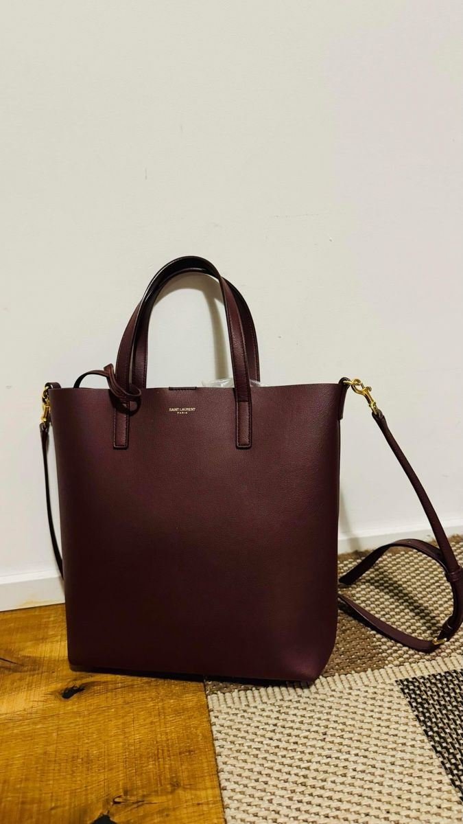 Saint Laurent Borse da donna: SAINT LAURENT Burgandy Leather Tote – Nuovo (secondo la descrizione) da Wohlen AG venduto da rol_8r5l 4