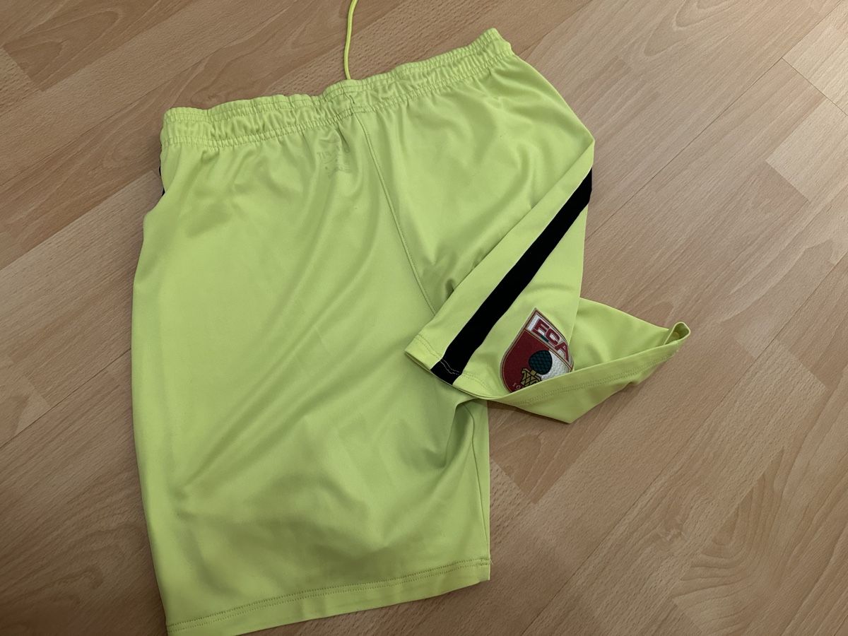 Nike Pantaloni: FC Augsburg Nike Hose – Usato da Chur venduto da Sim7000 3