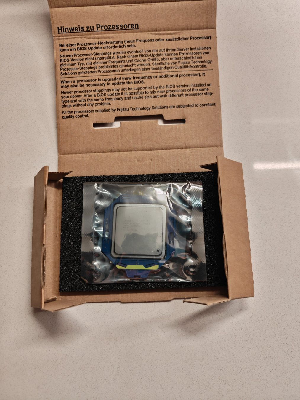 Intel Server: Intel® Xeon® Processor E5-2660 v2 25M Cache, 2.20 GHz – Usato da Romanshorn venduto da Angelo_Rebelo_
