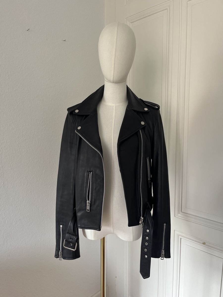 Giacche: Walter Baker Leather Biker Jacket - Size M - Chic Style! – Usato da Mies venduto da nic_yk5d 4