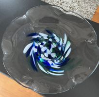 Grosse, schwere Glas-Früchteschale blau-grün-weiss 35 cm