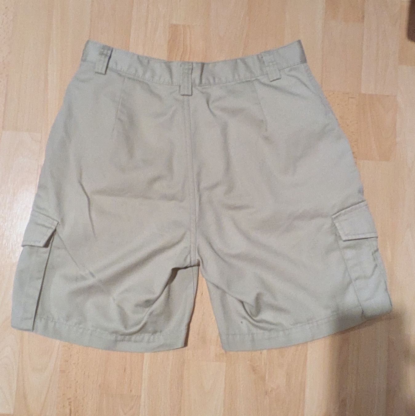 Pantaloni: TEDDY'S Shorts beige – Usato da Morgarten venduto da rra_jvw7 1