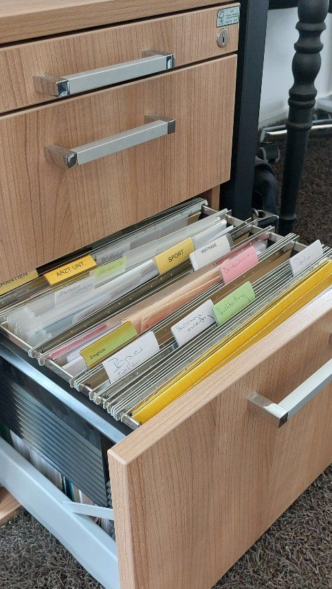 Livique Eléments de bureau: Rollcontainer/Korpus, Buche Optik, 3 Schubladen – D'occasion à Altendorf par Markus049 4