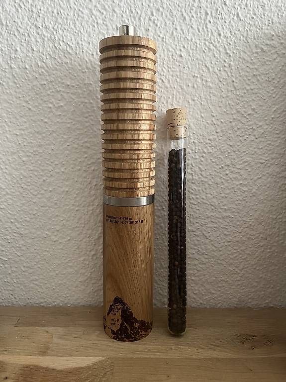 Appareils de cuisine: Pfeffermühle mit Matterhornmotiv – Neuf (Voir description) à Sursee par est_7qrc
