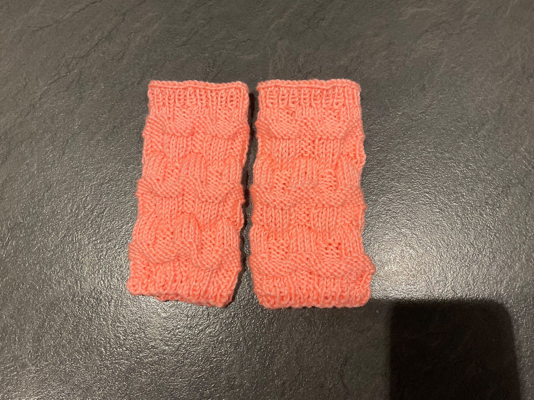 Guanti & manicotti: Handgestrickte Pulswärmer, sehr weich – Nuovo (secondo la descrizione) da Wetzikon ZH venduto da FeeF