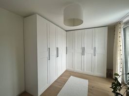 Grosser Pax Kleiderschrank