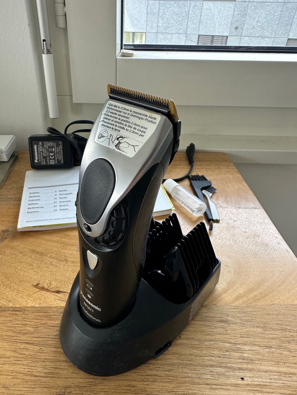 Panasonic Taglio: Panasonic Trimmer + Haarschneider ER1611 – Usato da Baar venduto da vsmt 1